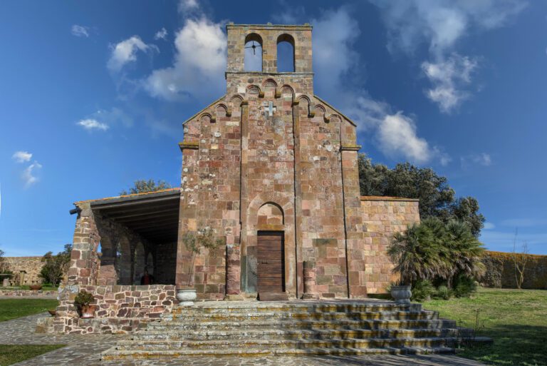 Chiesa di Nostra Signora di Castro, photo 1